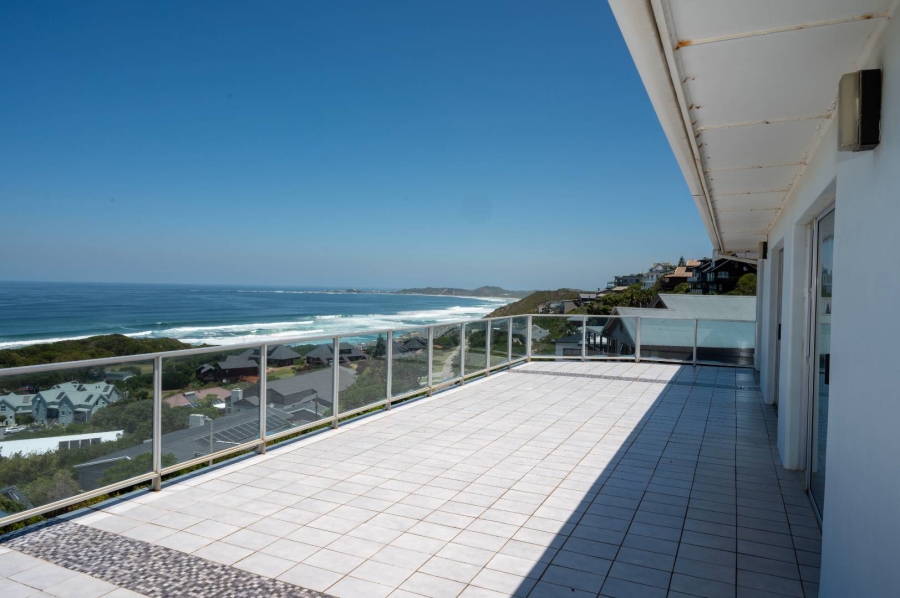8 Bedroom Property for Sale in Brenton On Sea Western Cape
